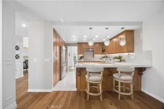Photo #5: OC26126425 Listing