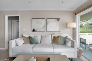 Photo #5: OC26126465 Listing