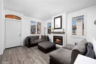 Photo #3: OC26126809 Listing