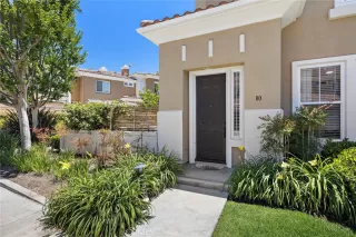 Photo #1: OC26126985 Listing