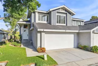Photo #1: OC26127101 Listing