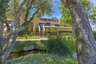 Photo #1: OC26127256 Listing