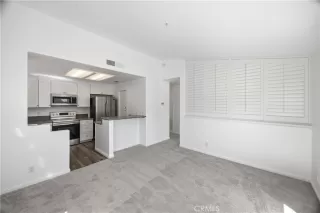 Photo #2: OC26127360 Listing