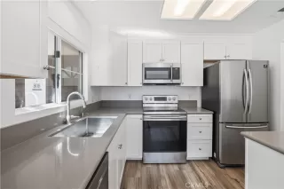 Photo #6: OC26127360 Listing