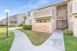 Photo #1: OC26127456 Listing