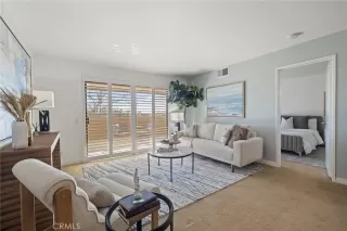 Photo #1: OC26127600 Listing