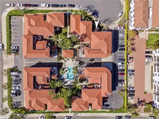 More Details about MLS # OC26127867 : 409 UTICA D34 D34