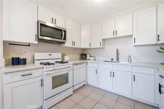 Photo #6: OC26127867 Listing