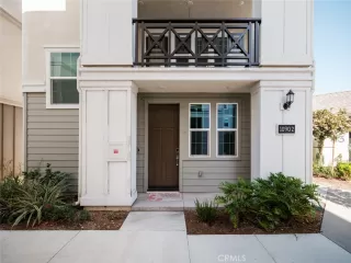 Photo #2: OC26127942 Listing 