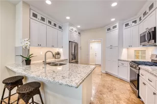 Photo #5: OC26128091 Listing 