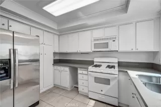 Photo #6: OC26128191 Listing