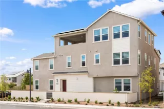 Photo #2: OC26128279 Listing