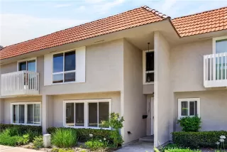 Photo #1: OC26128352 Listing