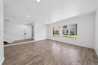 Photo #3: OC26128352 Listing
