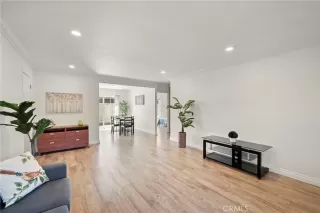 Photo #5: OC26128498 Listing 