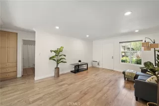 Photo #6: OC26128498 Listing 