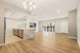 Photo #4: OC26128573 Listing