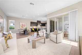 Photo #6: OC26129038 Listing