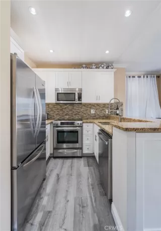 Photo #6: OC26129179 Listing 