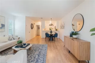 Photo #2: OC26129299 Listing