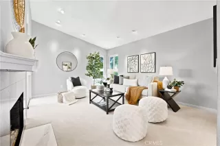 Photo #2: OC26129629 Listing