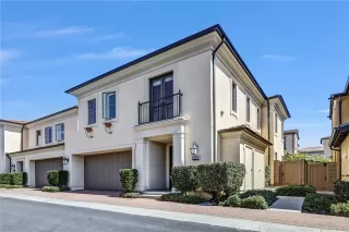 Photo #1: OC26130072 Listing