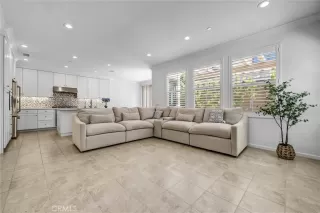 Photo #5: OC26130072 Listing