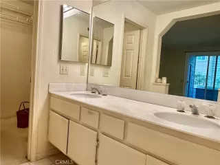 Photo #5: OC26130517 Listing