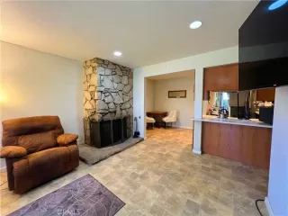 Photo #4: OC26130542 Listing