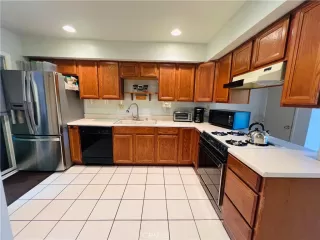 Photo #5: OC26130542 Listing