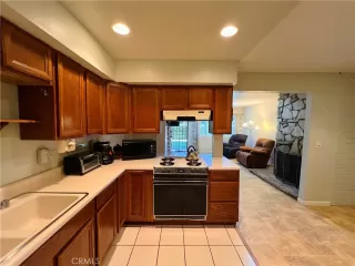 Photo #6: OC26130542 Listing