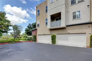Photo #3: OC26130580 Listing