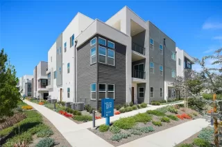 Photo #1: OC26130625 Listing