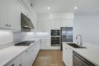 Photo #5: OC26130625 Listing
