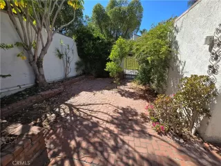 Photo #3: OC26130996 Listing