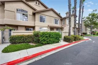 Photo #4: OC26131584 Listing