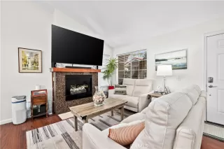 Photo #3: OC26131622 Listing 