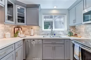 Photo #4: OC26131714 Listing 