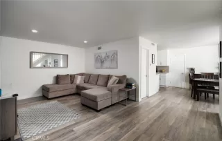 Photo #6: OC26131914 Listing