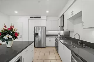 Photo #4: OC26132156 Listing 