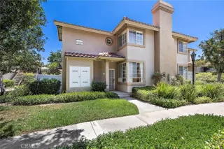 Photo #2: OC26132397 Listing 