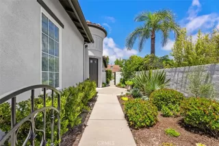 Photo #4: OC26132506 Listing