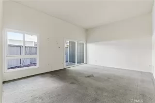 Photo #2: OC26133301 Listing