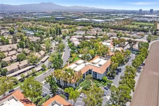 Photo #2: OC26133381 Listing 
