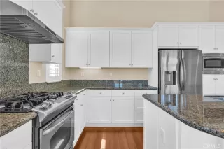Photo #4: OC26133577 Listing 