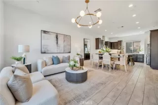 Photo #5: OC26133625 Listing