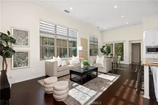 Photo #2: OC26134098 Listing 