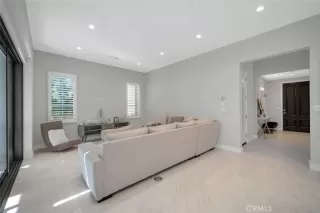 Photo #5: OC26134334 Listing 