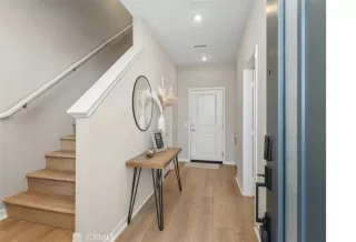 Photo #1: OC26134620 Listing