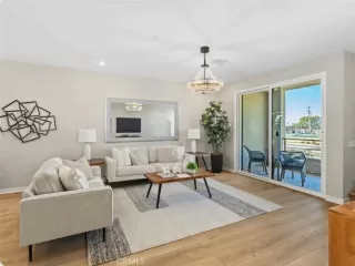 Photo #3: OC26134620 Listing